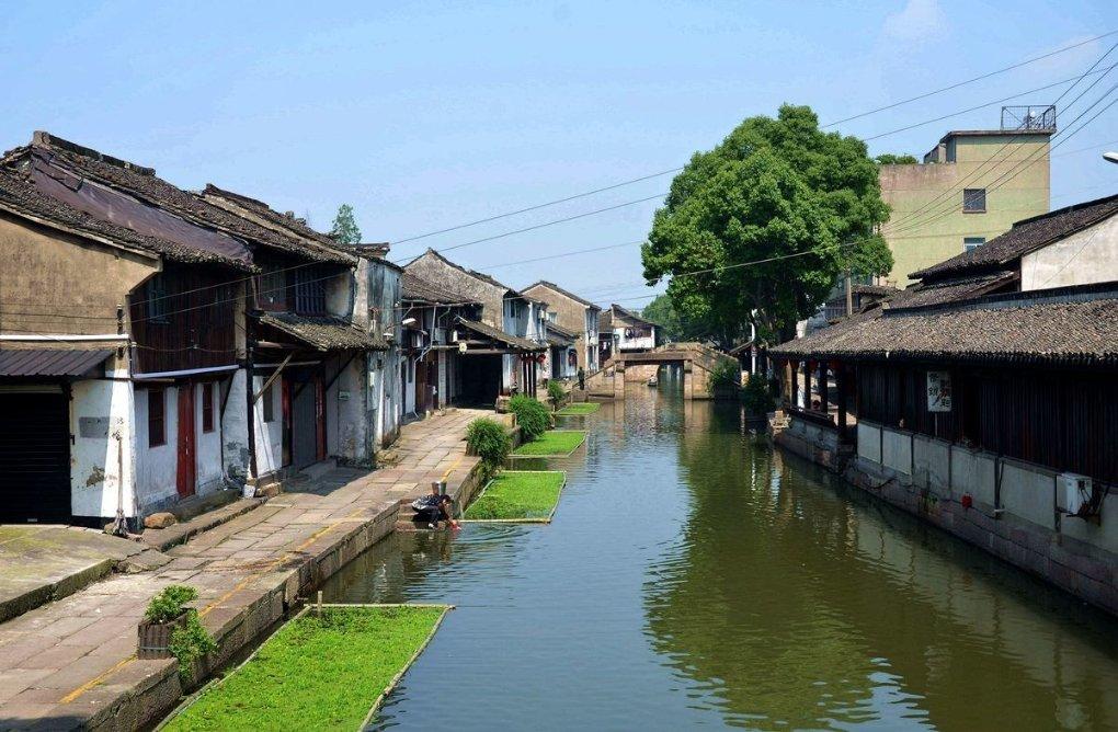 机智问答网页——聪明才智尽在平板支撑,错误的姿势会伤害腰椎吗?